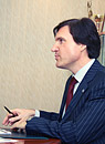 Юрий Колесников